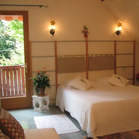 Le Pas De L'ane D'hotes Bed & Breakfast